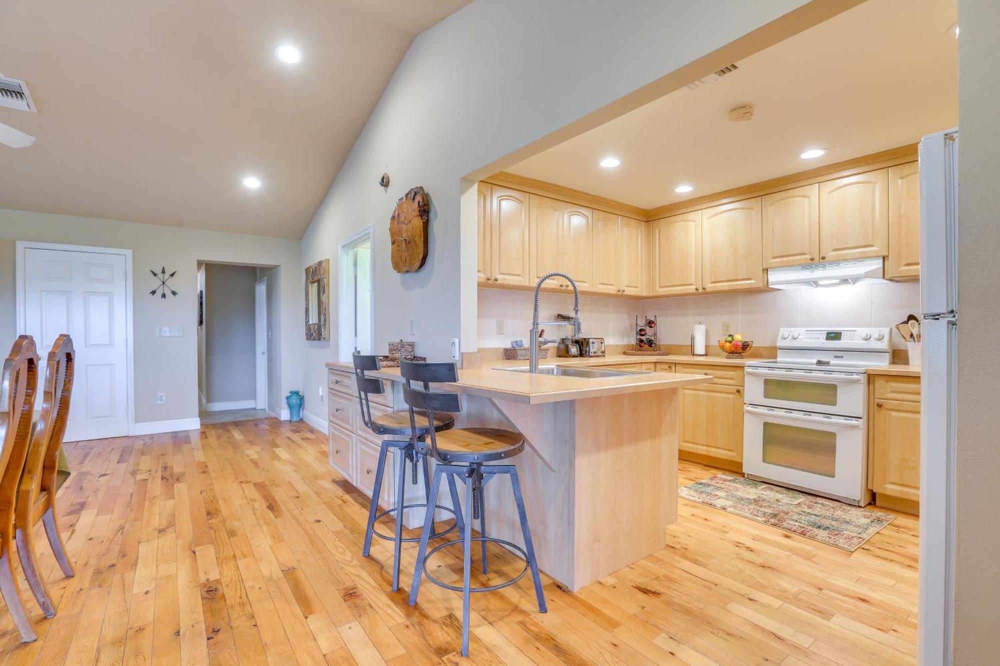 סברינג Lush Lorida Home On Lake Istokpoga מראה חיצוני תמונה